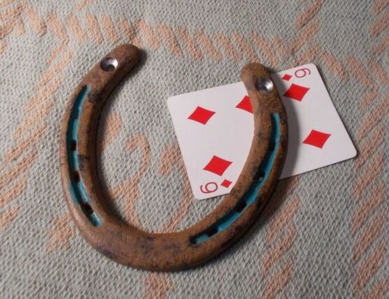 paghimo ug anting-anting